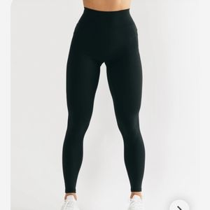 Alphalete Surface Pocket Legging Black